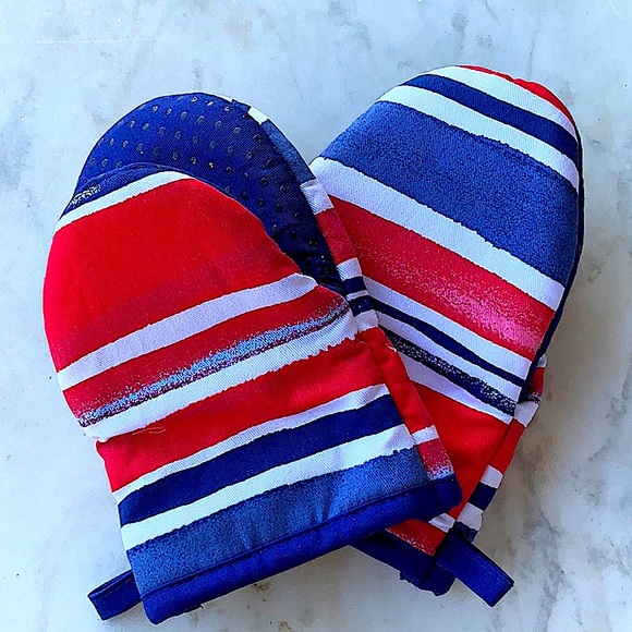 TOMMY BAHAMA MINI MITTS SET OF 2 RED WHITE BLUE STRIPES - Picture 5 of 5